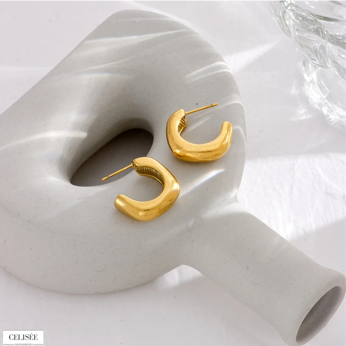 Celisée Curve Luxe Hoops